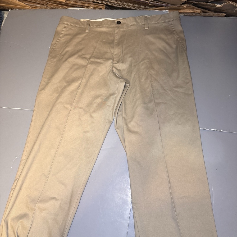 Dockers Pants Easy Khaki Classic Fit 40 33 Beige Flat Front Chino New